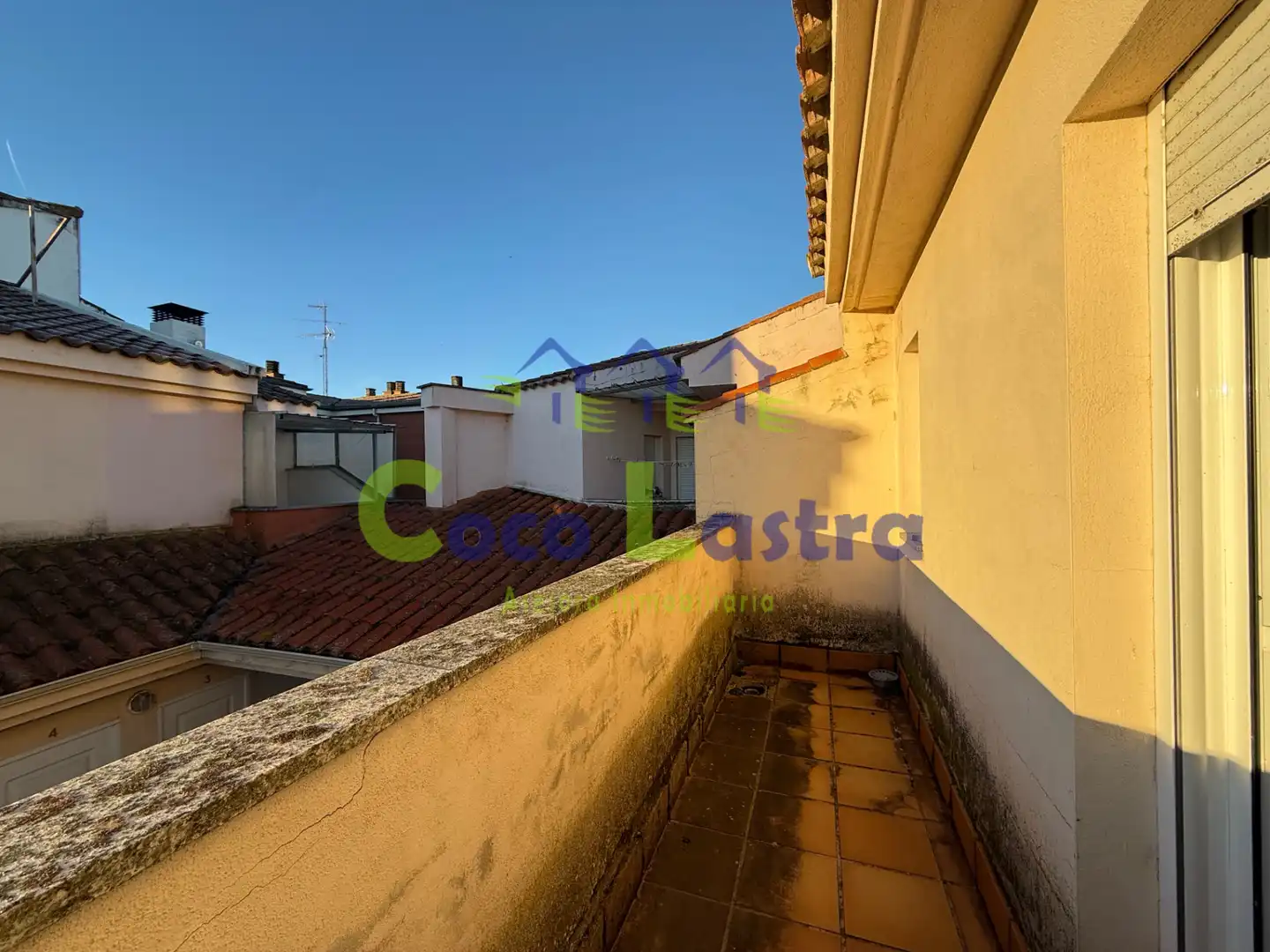 Vista exterior de Dúplex en venta en Vitigudino con Calefacción, Parquet y Terraza