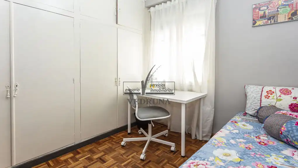 Habitación de Piso de alquiler en Zaragoza con Calefacción, Terraza y Horno