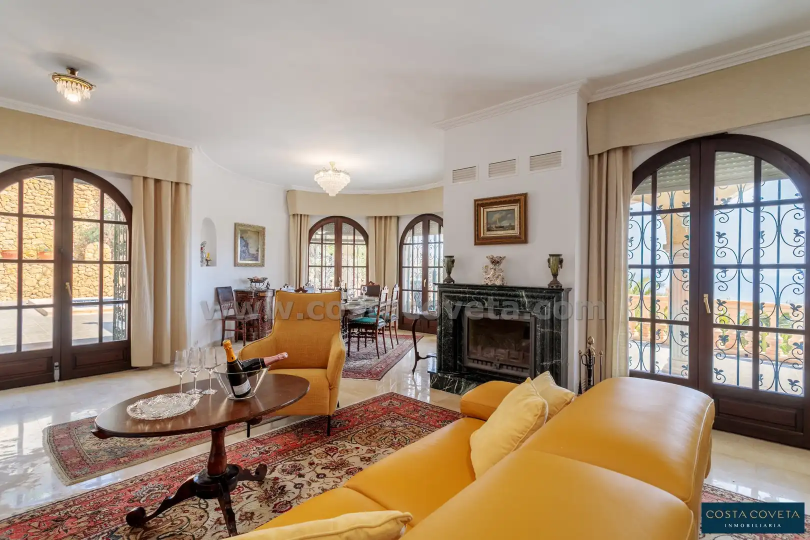 Living room of Houses for sale in El Campello  with Air Conditioner, Private garden and Terrace