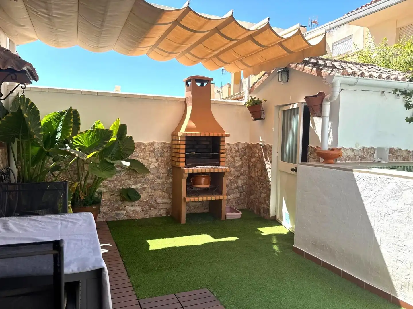 Terraza de Casa adosada en venta en Marbella con Piscina comunitaria