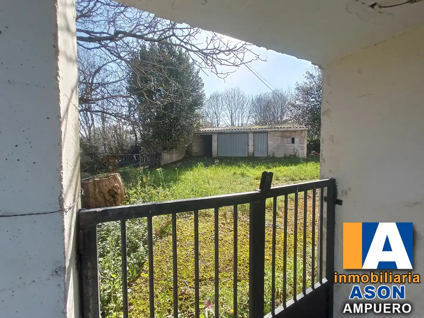 Casa o chalet en venta en Ampuero con Jardín privado, Terraza y Amueblado