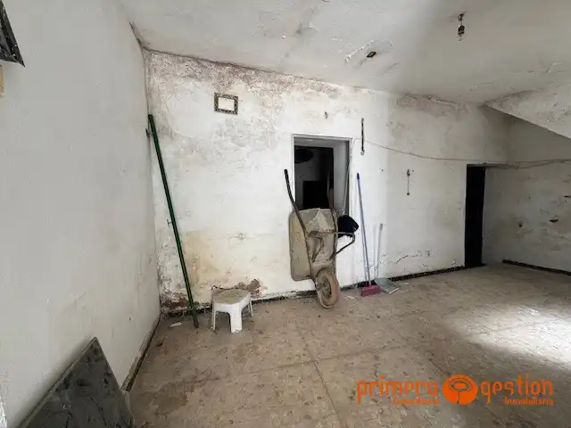 Houses for sale in Carmona