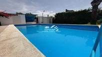 Piscina de Casa o xalet en venda en Lucena amb Piscina