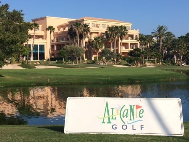 Apartamento de alquiler en Calle del Escultor José Gutiérrez, Alicante Golf