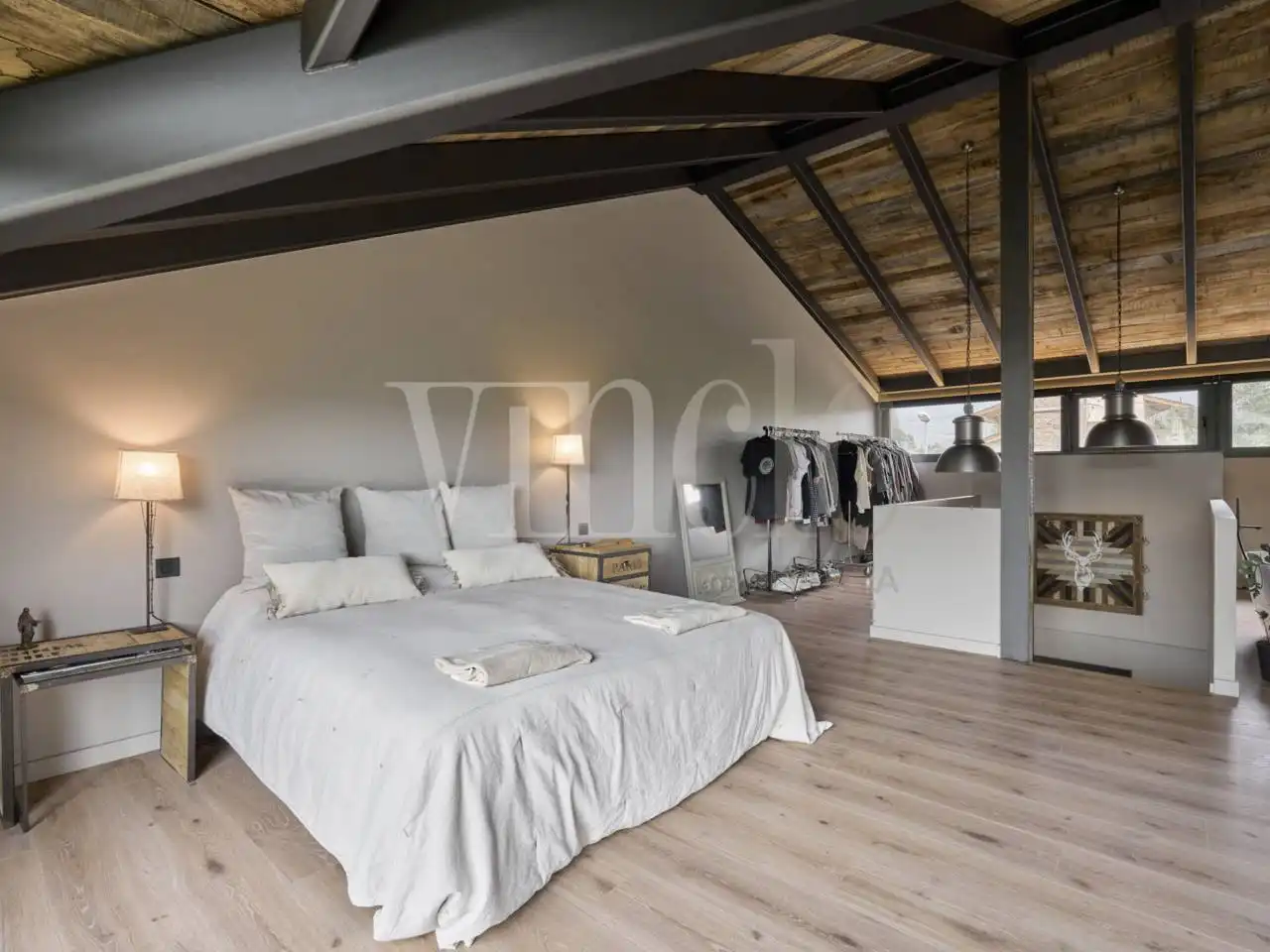 Dormitori de Casa o xalet en venda en Puigcerdà amb Calefacció, Jardí privat i Parquet