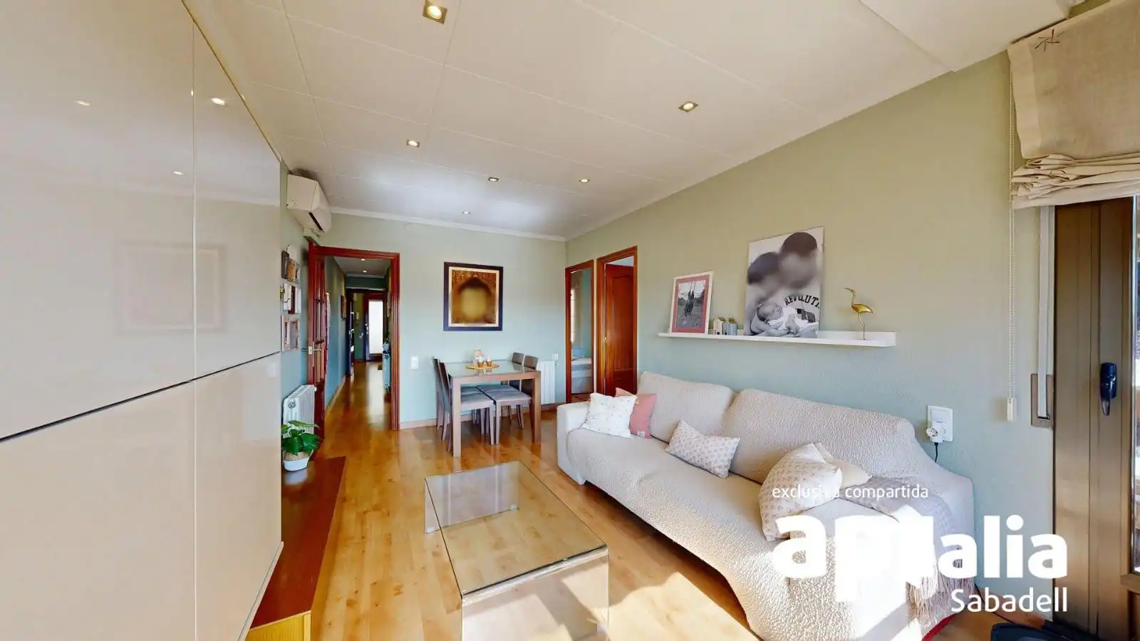 Living room of Flat for sale in Sabadell  with Heating, Parquet flooring and Terrace