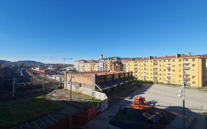 Vista exterior de Pis en venda en Irun  amb Terrassa