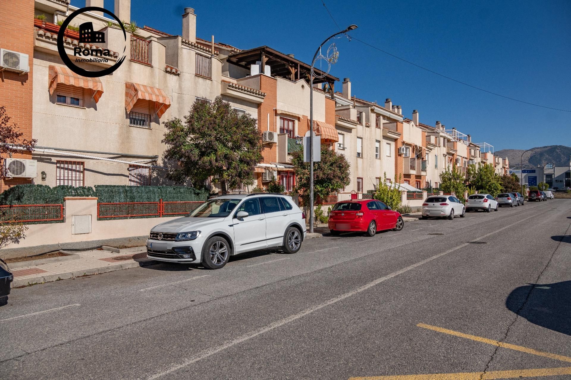 Vista exterior de Pis en venda en Maracena amb Aire condicionat, Jardí privat i Terrassa