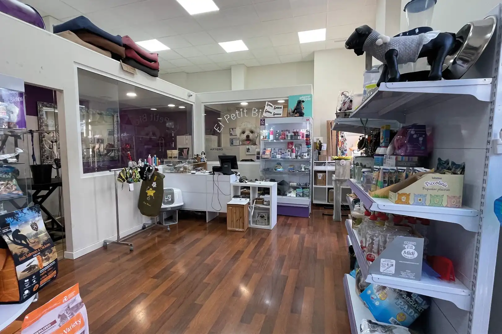 Local en venta en Sant Just Desvern con Aire acondicionado