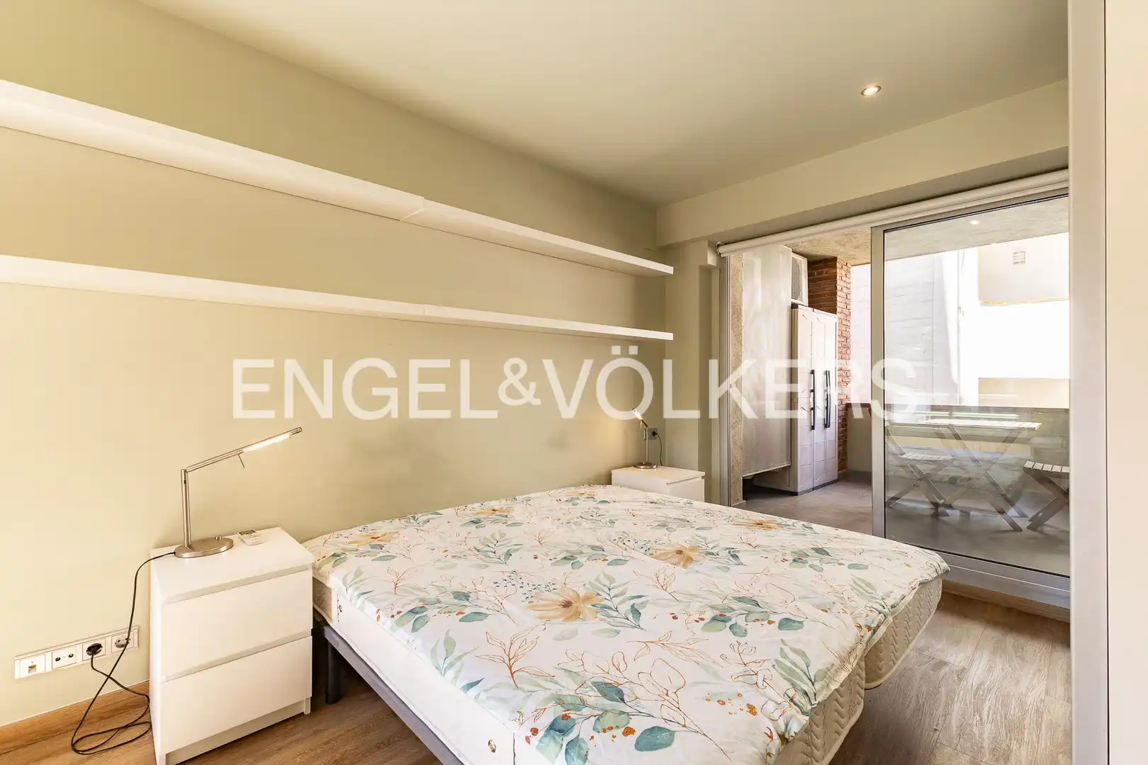 Bedroom of Flat for rent in Barcelona  with Air Conditioner, Heating and Terrace