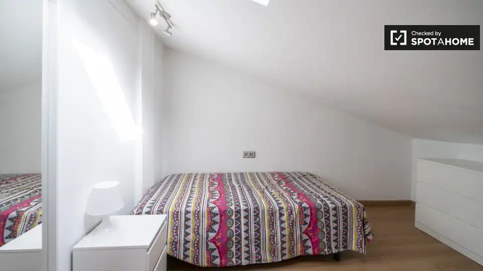 Room in Ayuntamiento - El Salvador
