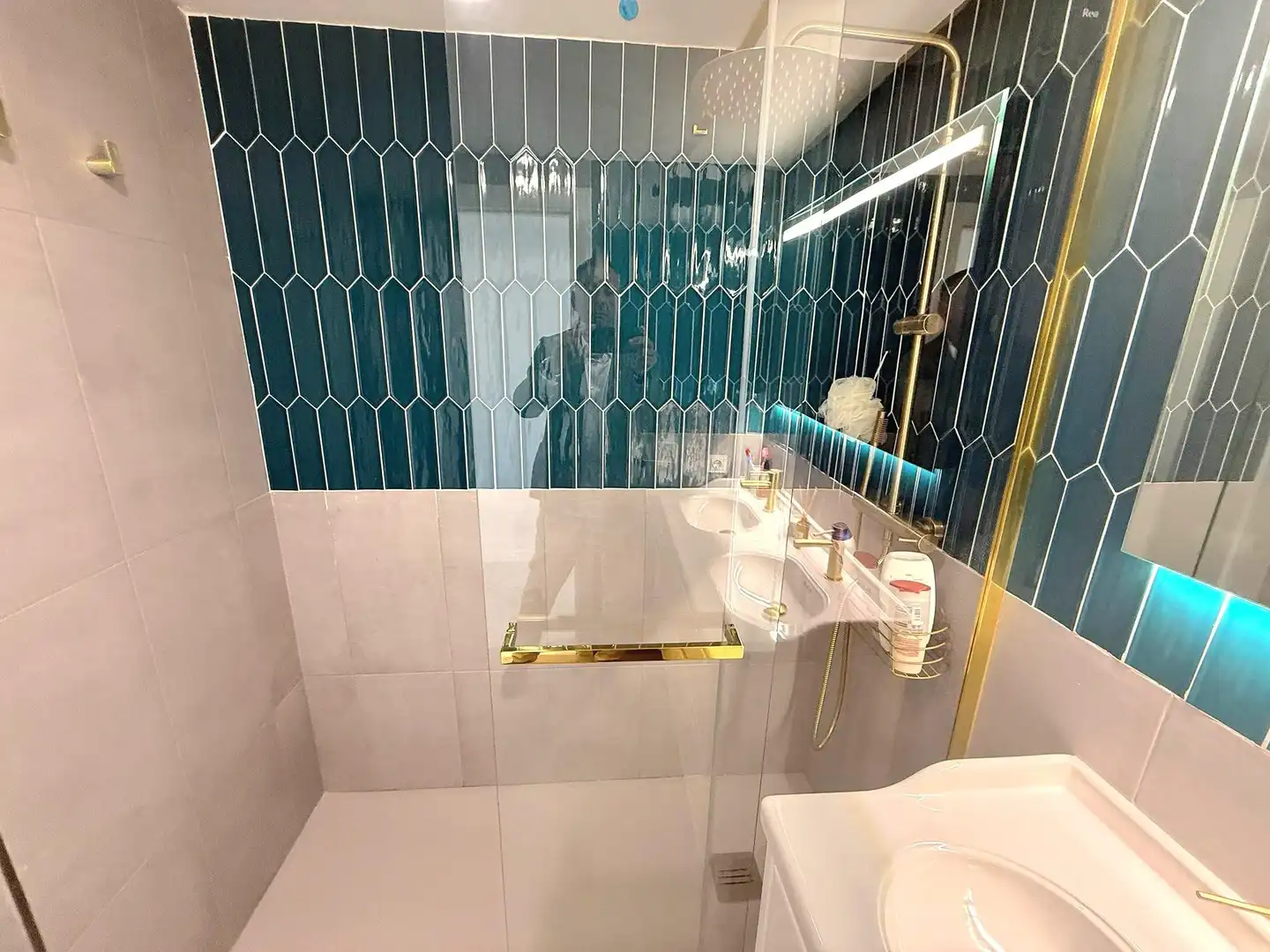 Badezimmer von Wohnungen zum Verkauf in Calafell mit Klimaanlage, Heizung und Privatgarten