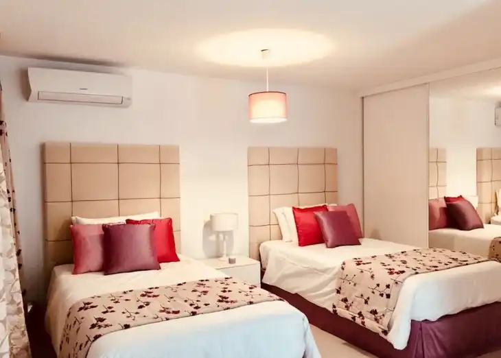 Dormitori de Dúplex en venda en Marbella amb Aire condicionat, Calefacció i Parquet