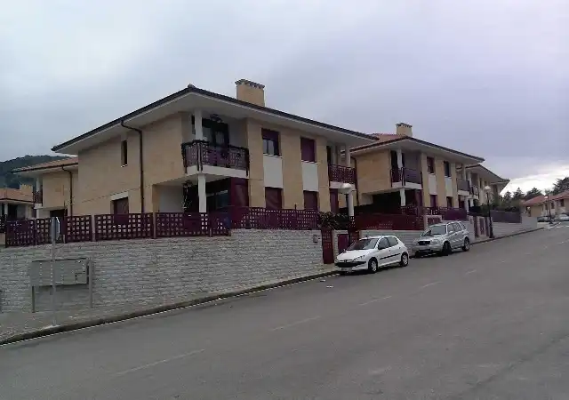 Außenansicht von Wohnung zum Verkauf in Villaescusa (Cantabria)