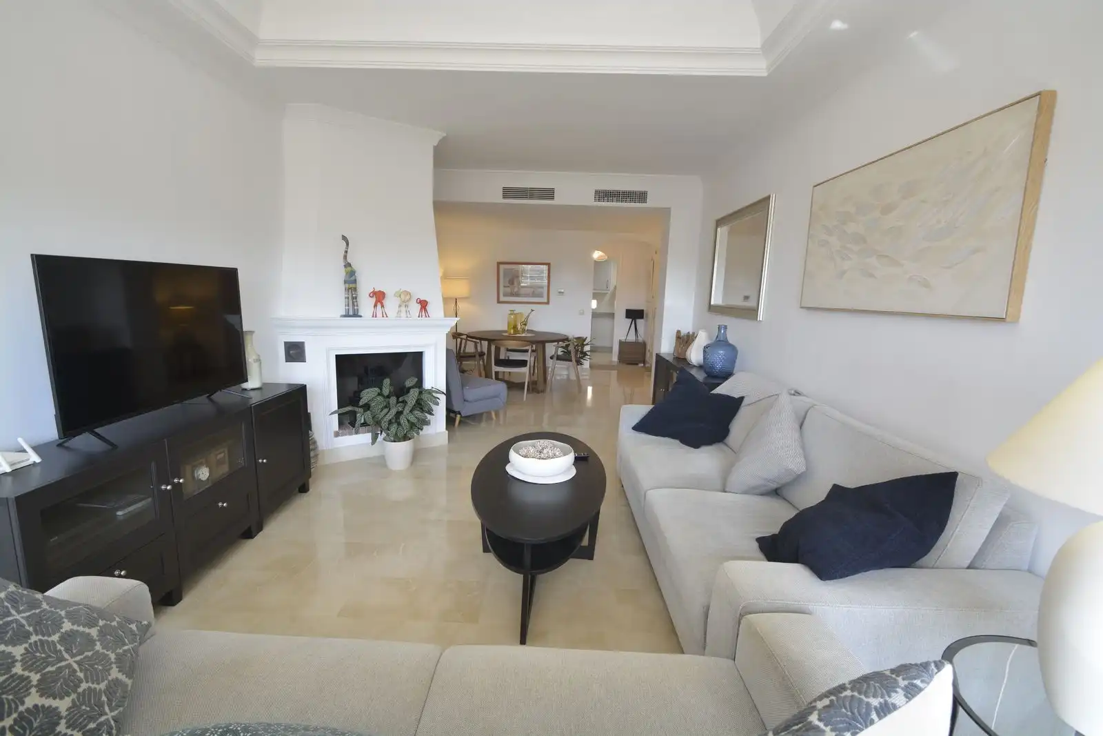 Living room of Apartments for sale in Marbella  with Private garden and Community pool