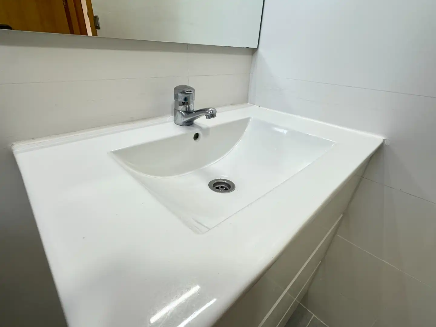 Baño de Piso de alquiler en Madrid con Calefacción y Lavadora