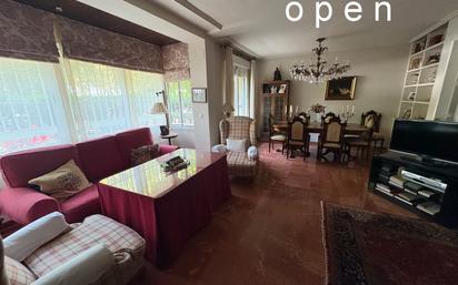 Sala d'estar de Pis en venda en  Córdoba Capital amb Aire condicionat, Calefacció i Traster