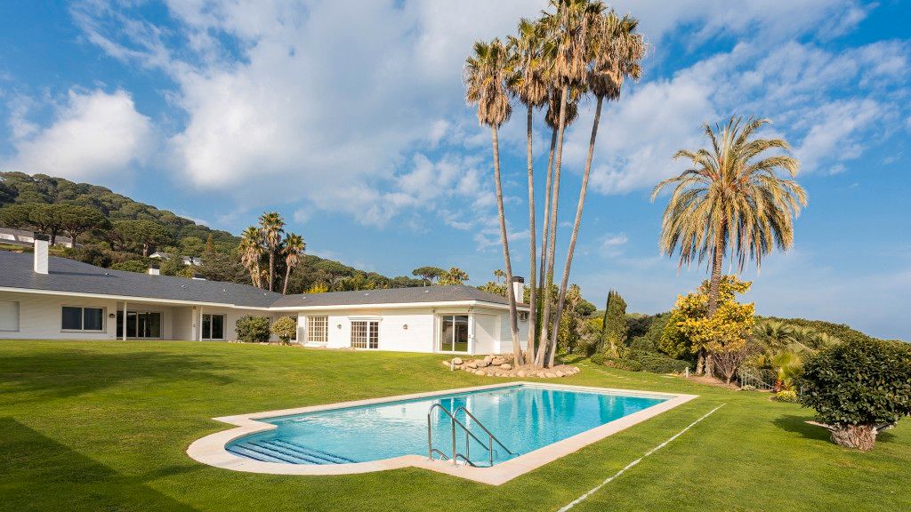 Jardí de Casa o xalet en venda en Sant Vicenç de Montalt amb Jardí privat, Terrassa i Piscina