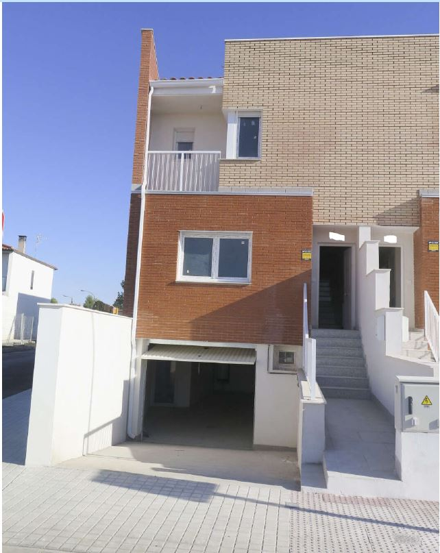 Exterior view of House or chalet for sale in Torralba de Calatrava  with Terrace