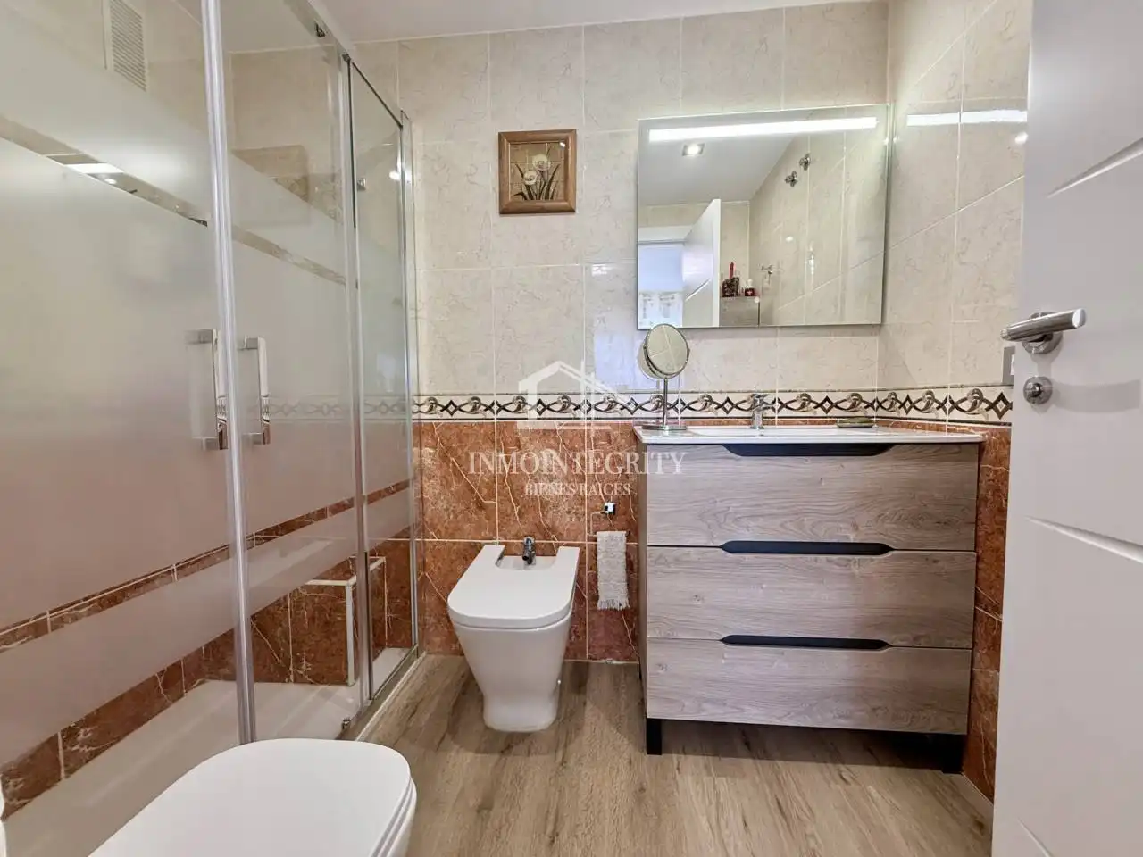 Bathroom of Apartments for sale in Oropesa del Mar / Orpesa  with Air Conditioner, Terrace and Furnished