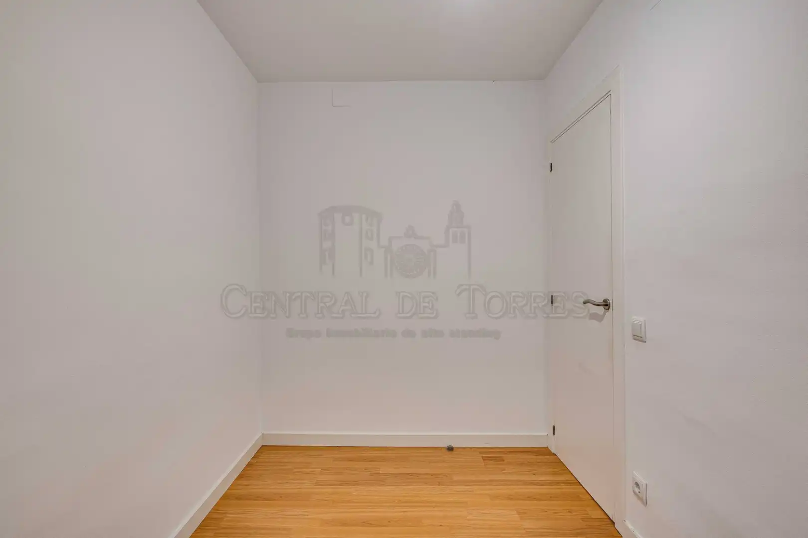 Bedroom of Flat for sale in Sant Cugat del Vallès  with Heating, Parquet flooring and Terrace