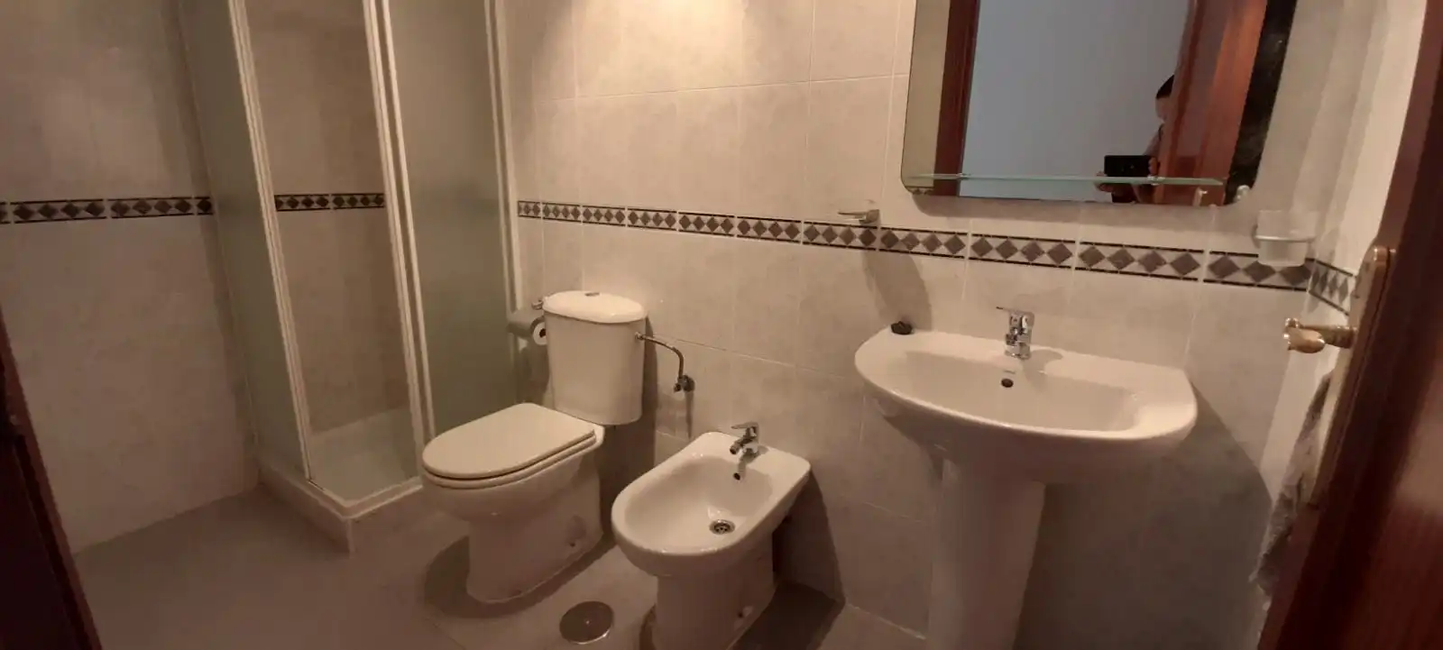 Bany de Apartament de lloguer en Torrequebrada