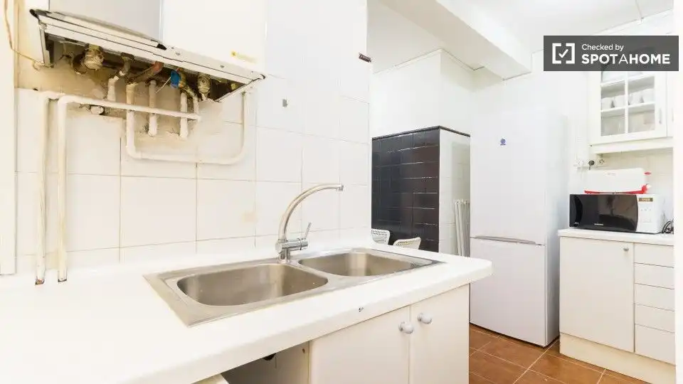 Küche von Wohnung zur untervermieten in Madrid mit Klimaanlage und Terrasse