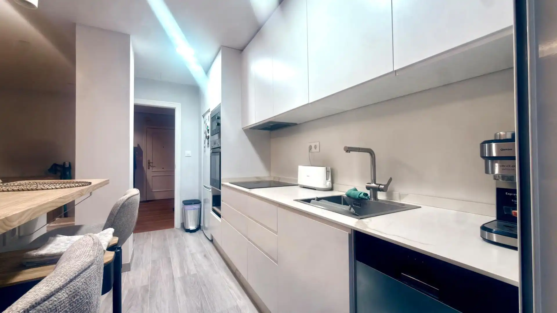 Kitchen of Flat for sale in Ourense Capital   with Heating, Parquet flooring and Furnished