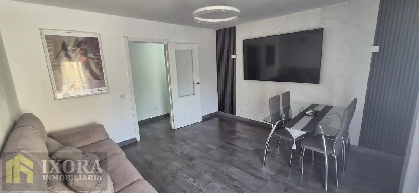 Flat with lift for sale in Calle Fernando de Herrera