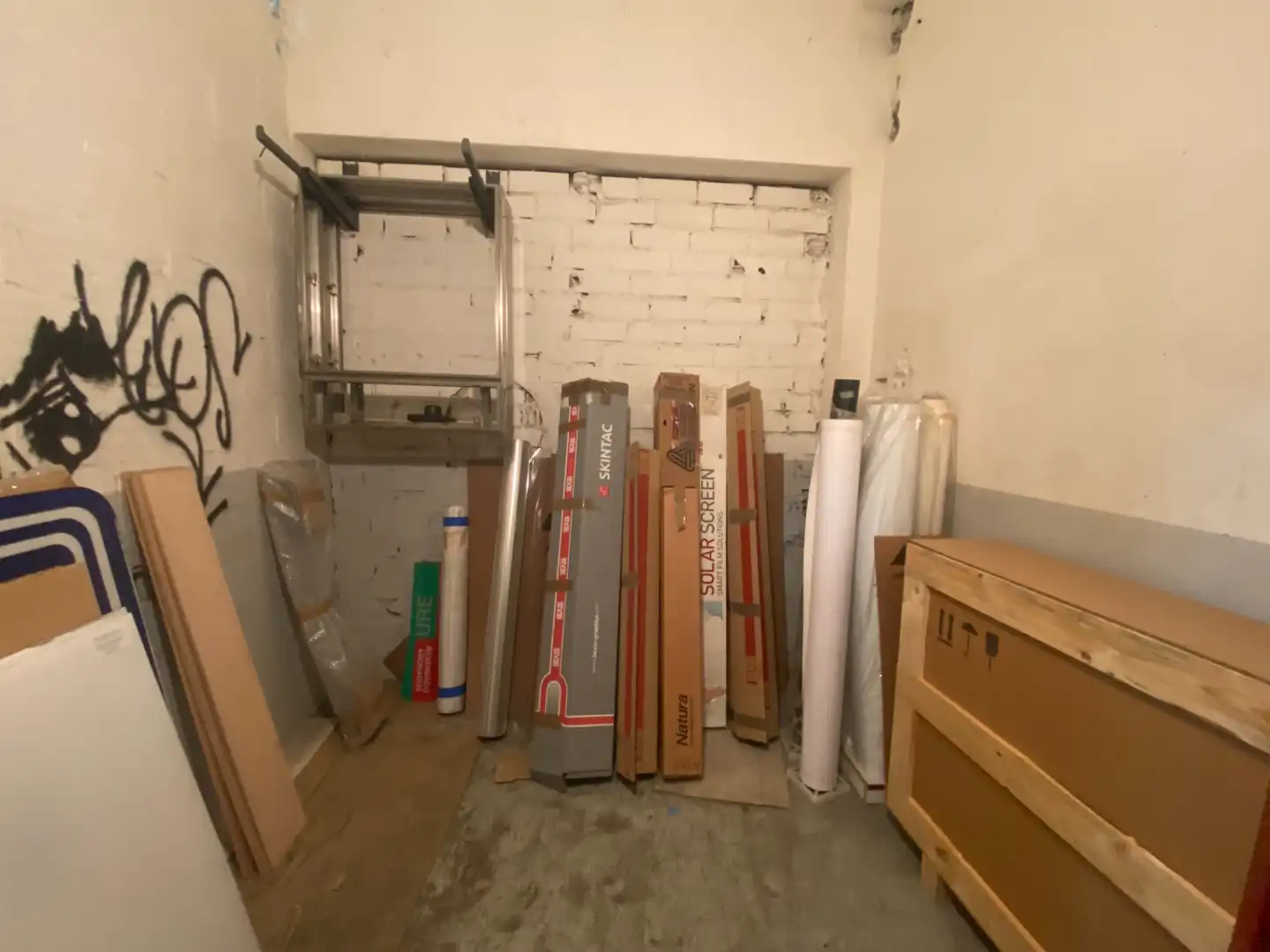 Nave industrial en venta en Cornellà de Llobregat con Calefacción y Alarma