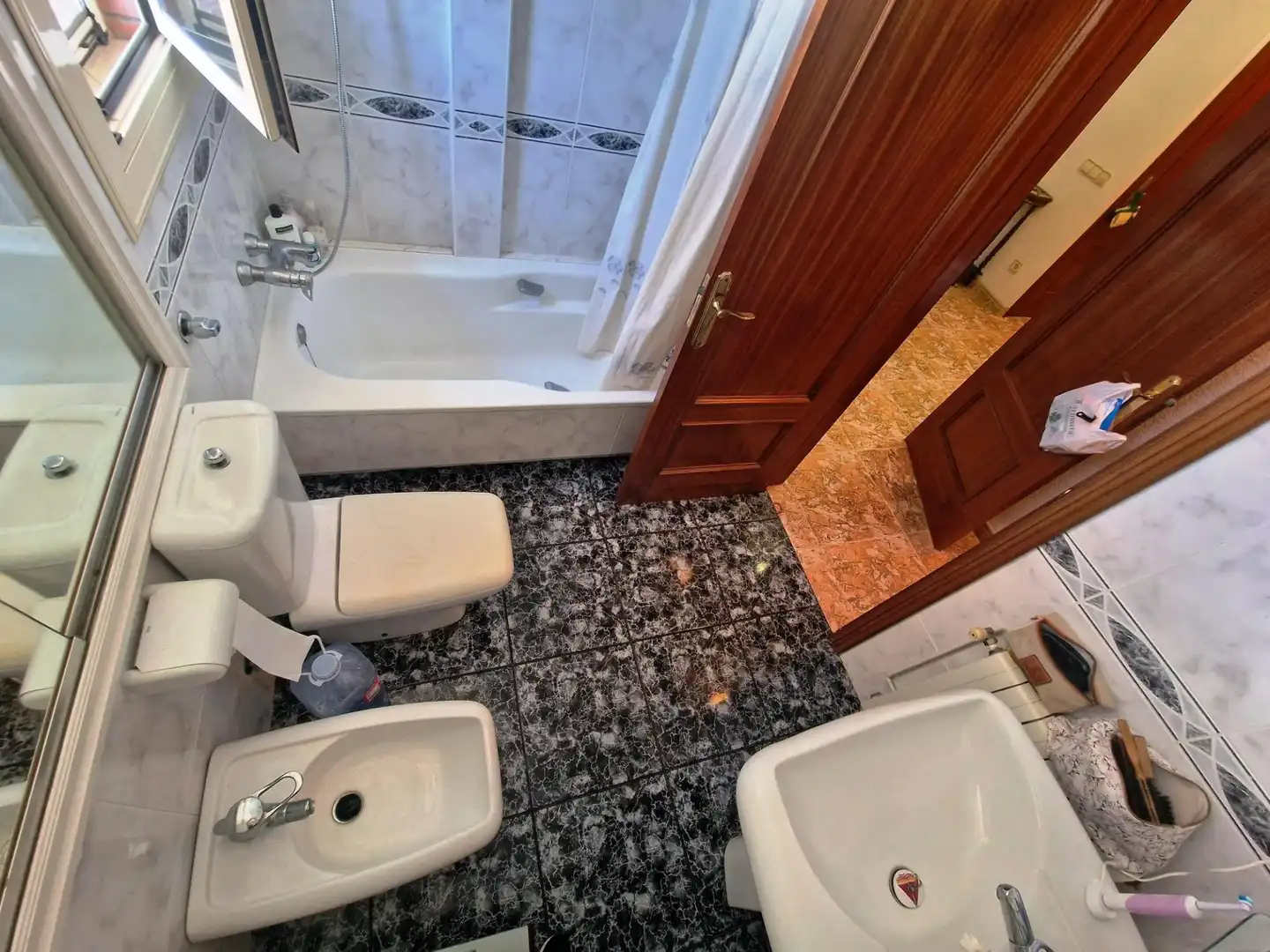 Badezimmer von Einfamilien-Reihenhaus zum Verkauf in Cambrils mit Heizung, Privatgarten und Terrasse