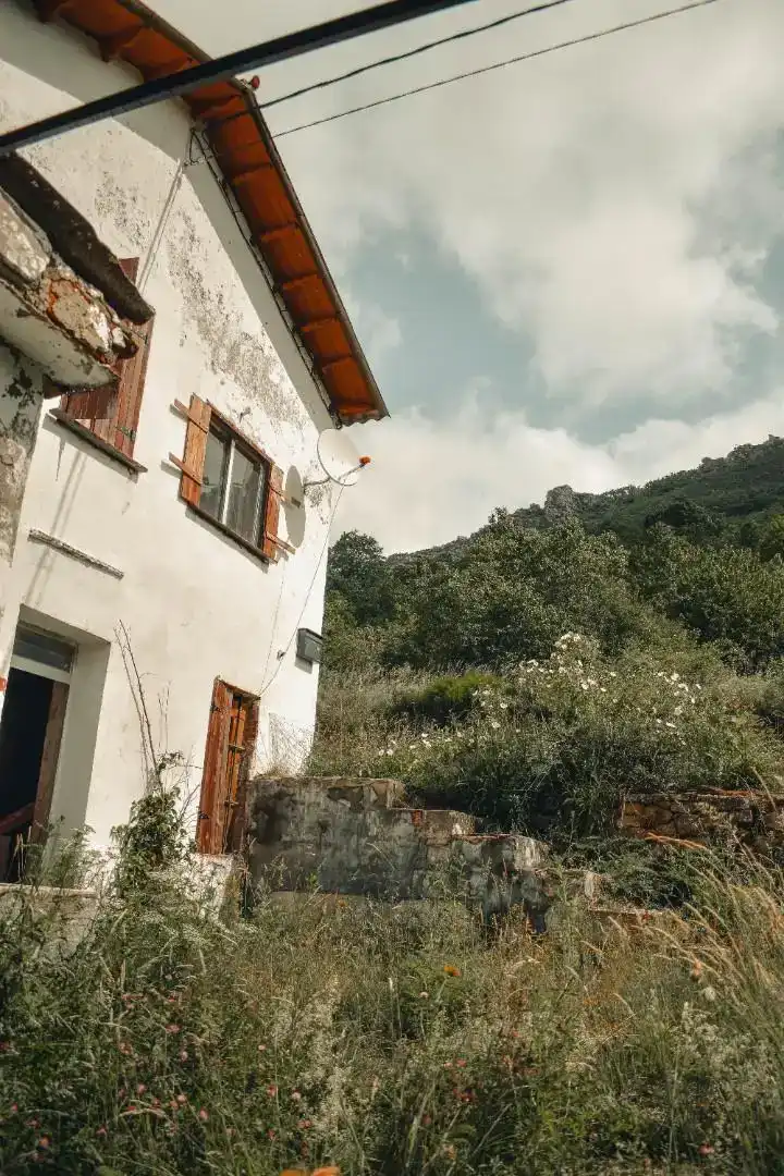 Vista exterior de Casa o chalet en venta en Cármenes