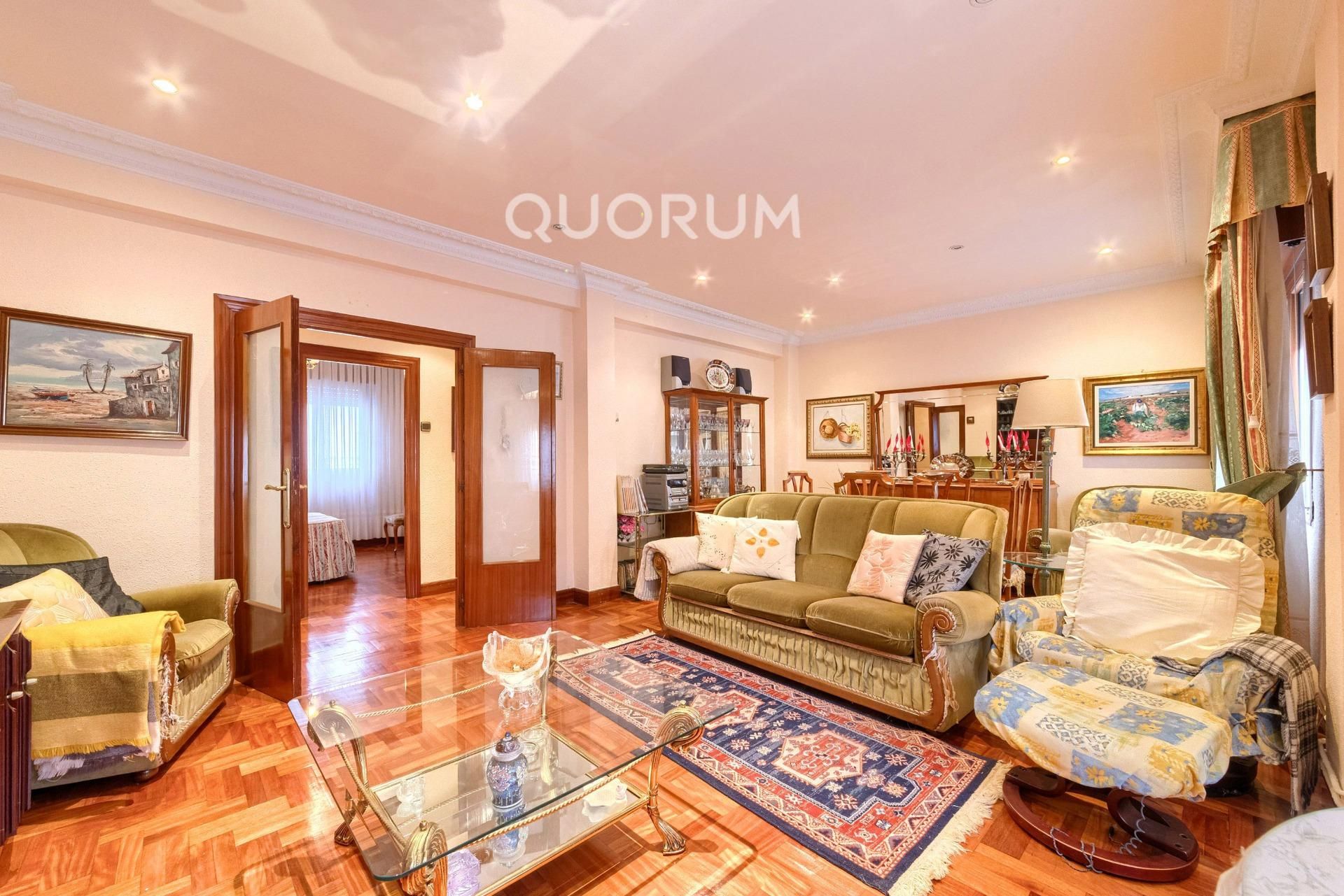 Living room of Flat for sale in Basauri   with Heating and Parquet flooring