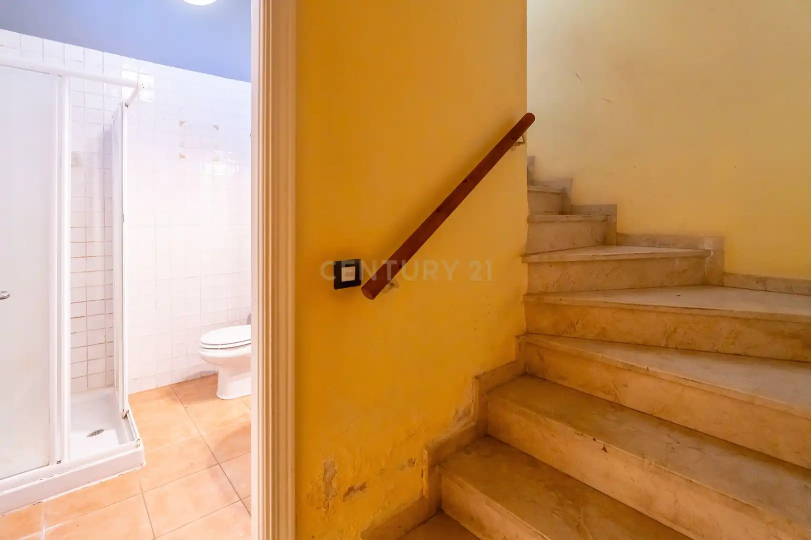 Houses for sale in Málaga  with Air Conditioner, Private garden and Storage room