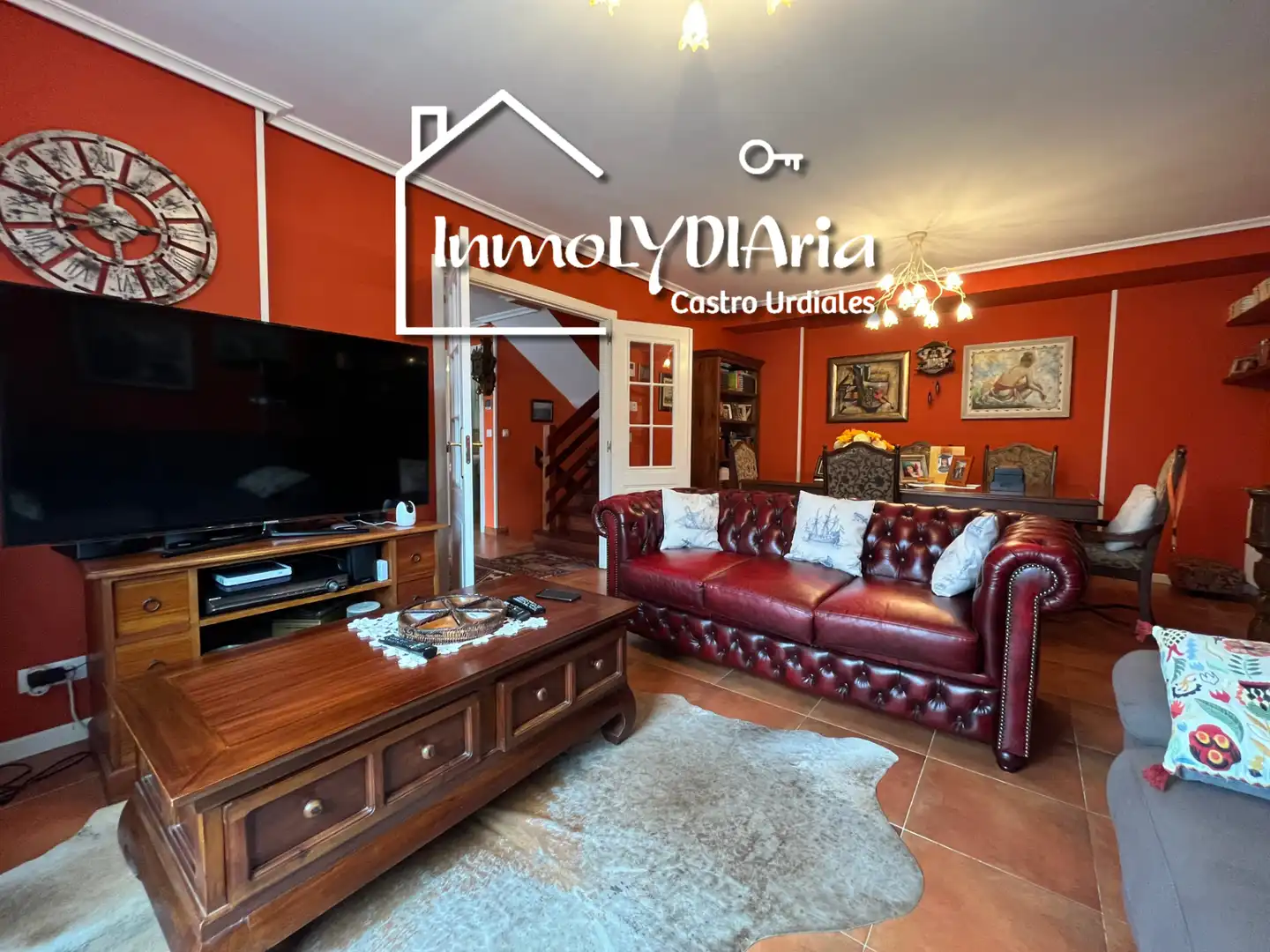 Sala de estar de Casa o chalet en venta en Castro-Urdiales con Calefacción, Jardín privado y Parquet