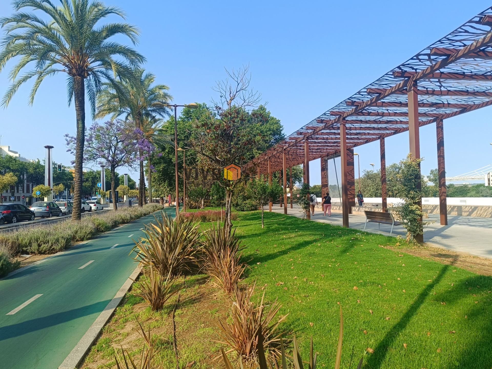 Exterior view of Flat for sale in  Sevilla Capital