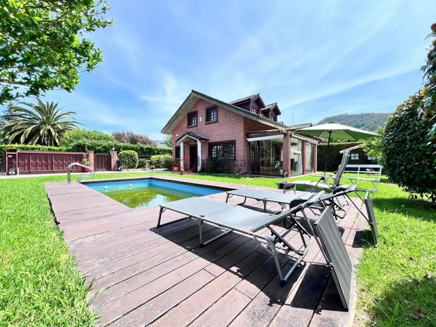 Adossat amb piscina en venda a Guriezo