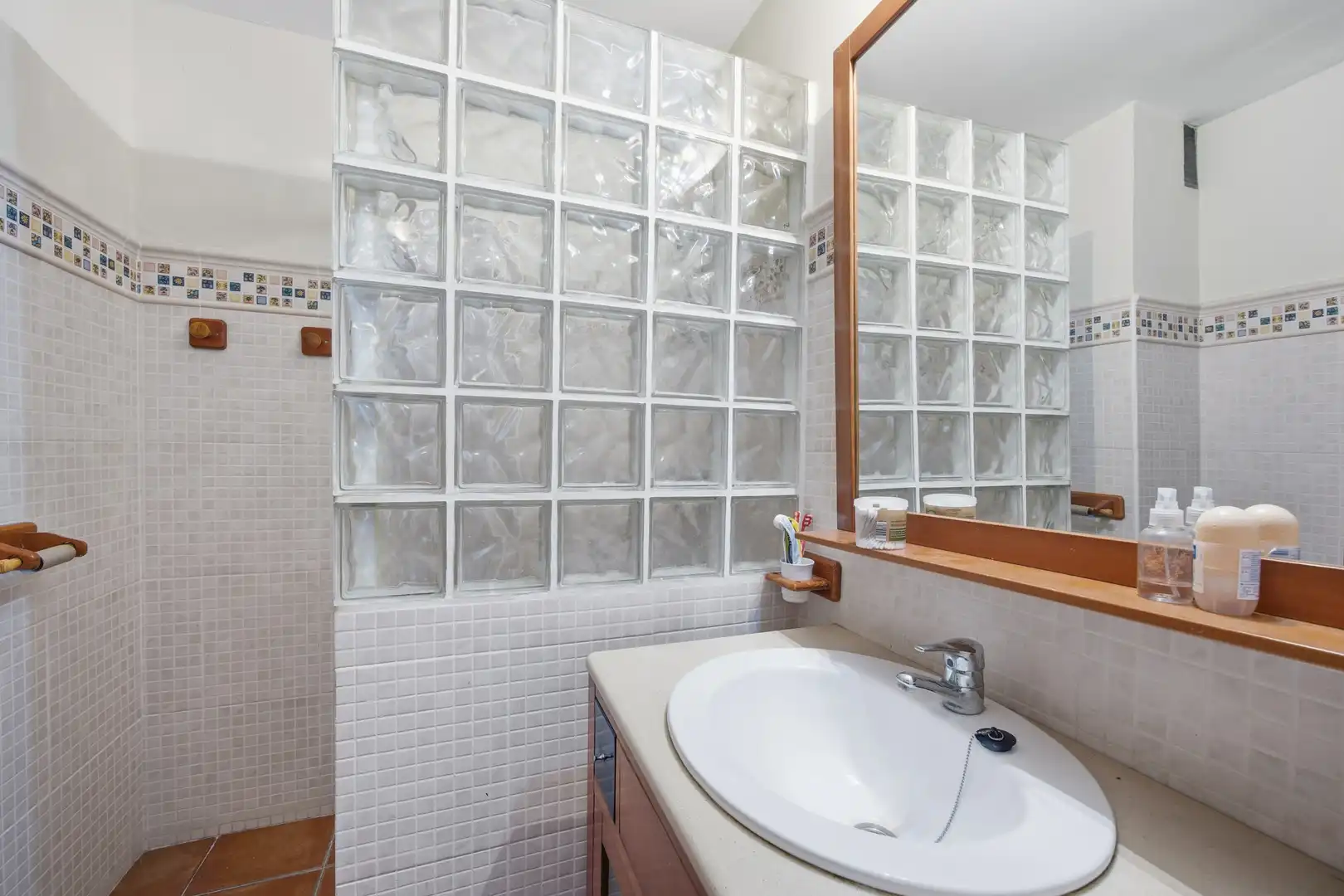Baño de Casa o chalet en venta en Casares con Jardín privado, Terraza y Piscina