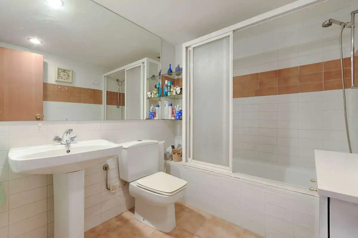 Bathroom of Detached homes for sale in Roses  with Terrace