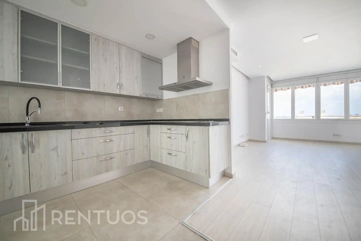 Küche von Wohnung zur Miete in Sabadell mit Klimaanlage, Parkett und Terrasse