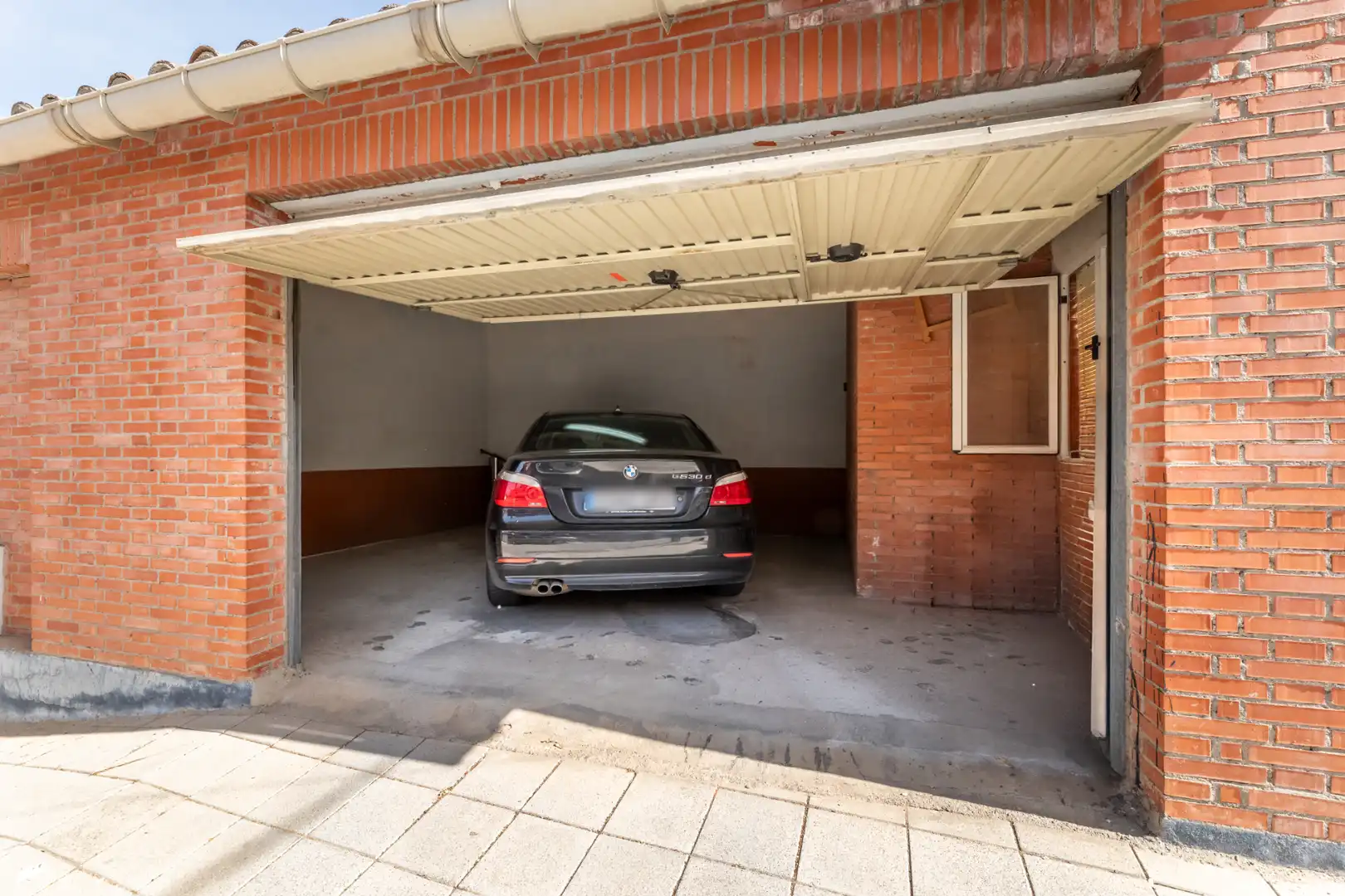 Parking de Casa adosada en venta en Chiloeches con Calefacción y Balcón