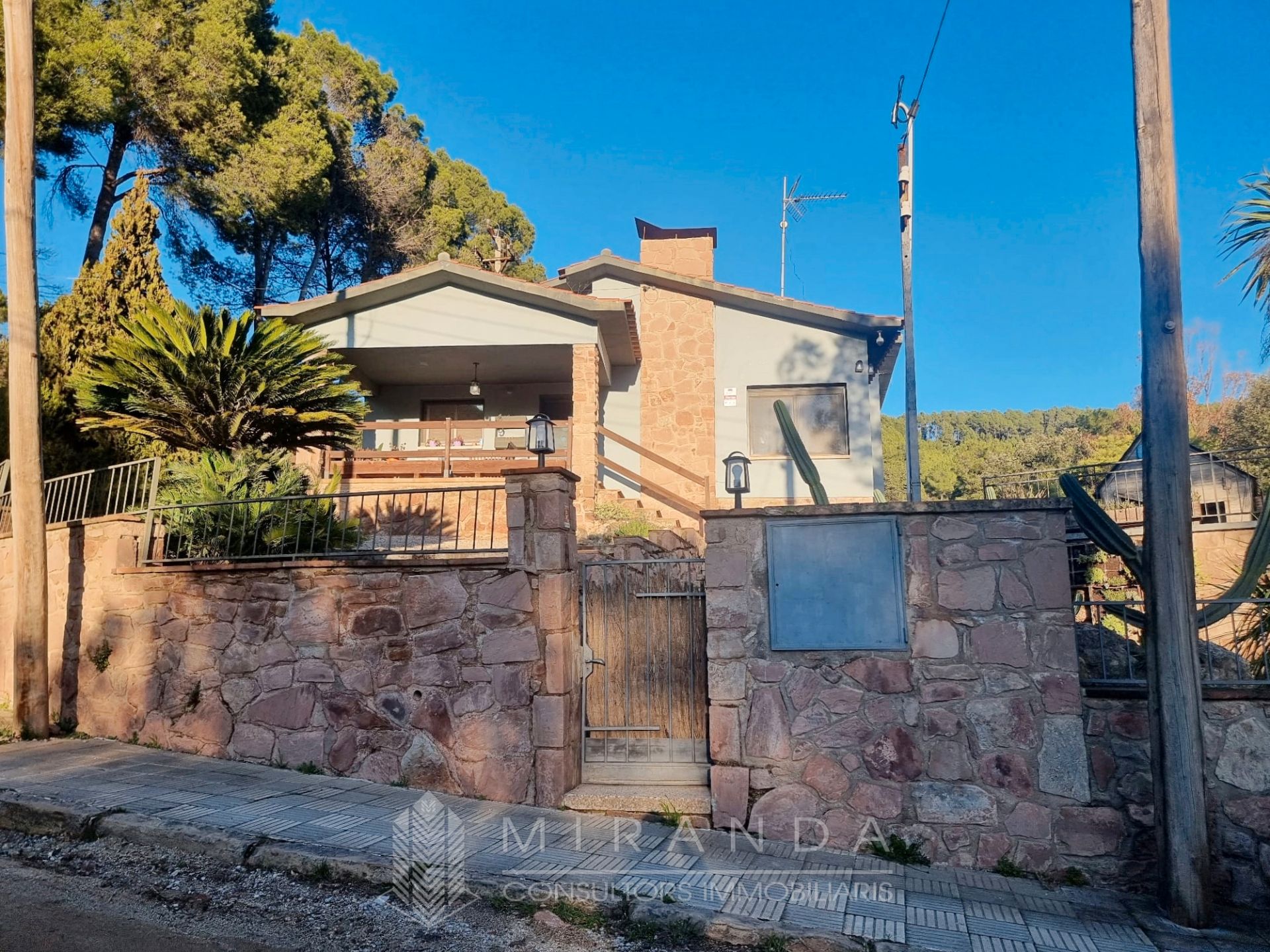 Exterior view of House or chalet for sale in Bigues i Riells del Fai  with Air Conditioner, Heating and Private garden