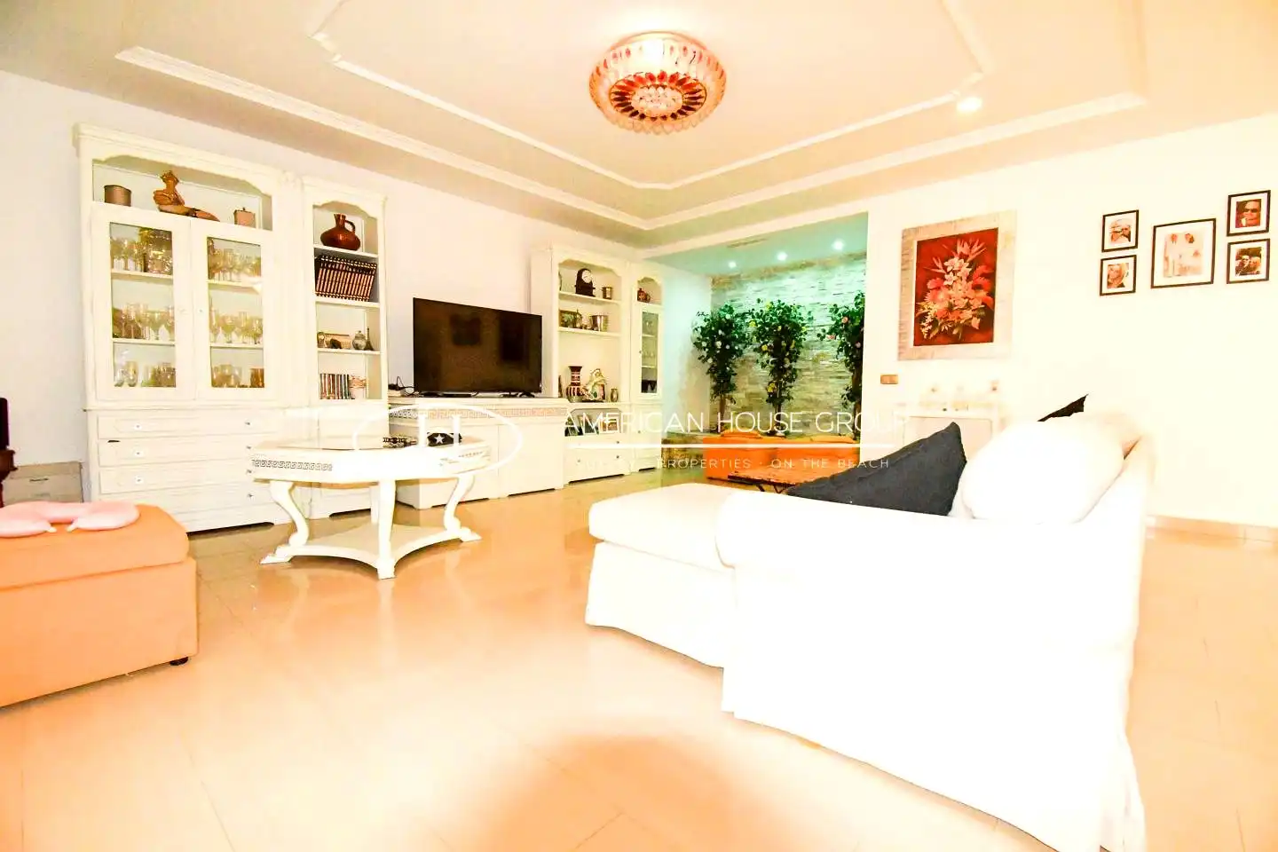Living room of Houses for sale in Chiclana de la Frontera  with Air Conditioner, Heating and Private garden
