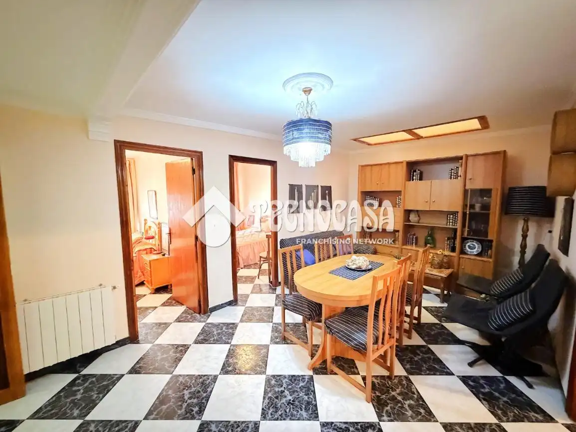 Casa adosada en venta en Campillo de Altobuey con Calefacción, Jardín privado y Terraza
