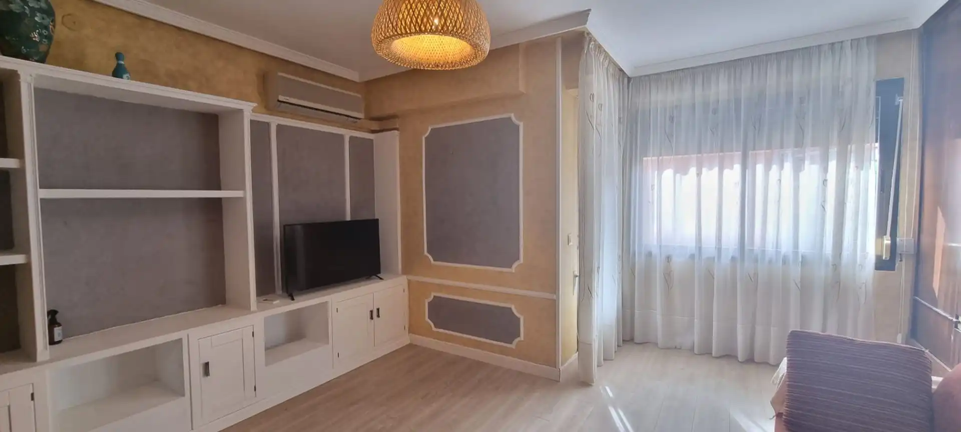 Living room of Flat for rent in Torrijos  with Air Conditioner and Furnished