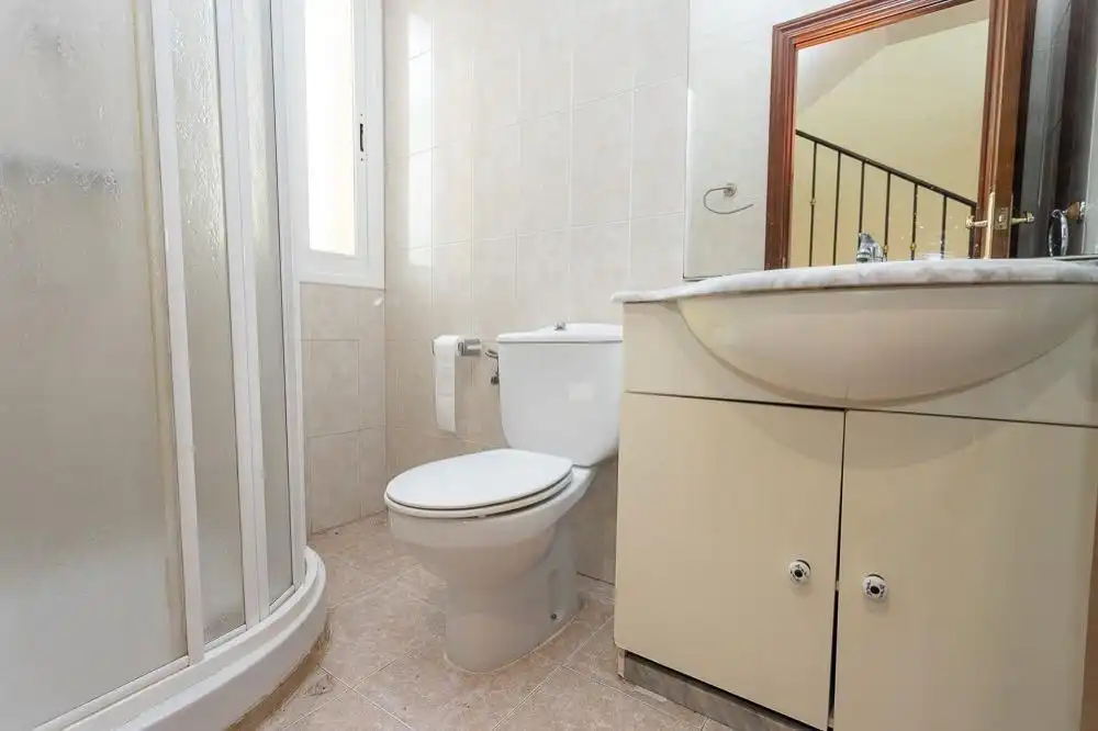 Baño de Casa o chalet en venta en Cáceres con Calefacción, Jardín privado y Terraza