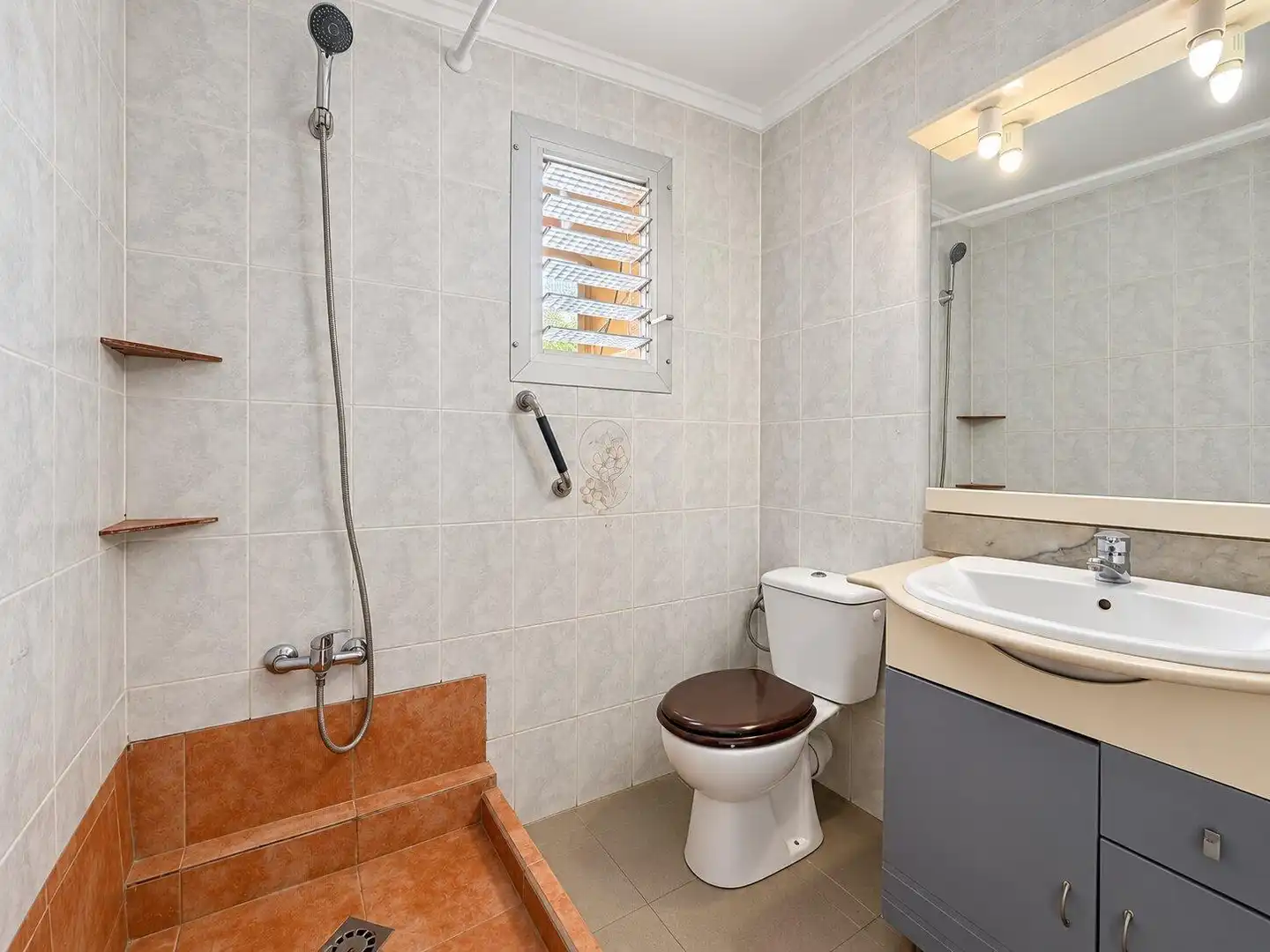 Baño de Piso en venta en Meliana, Valencia
