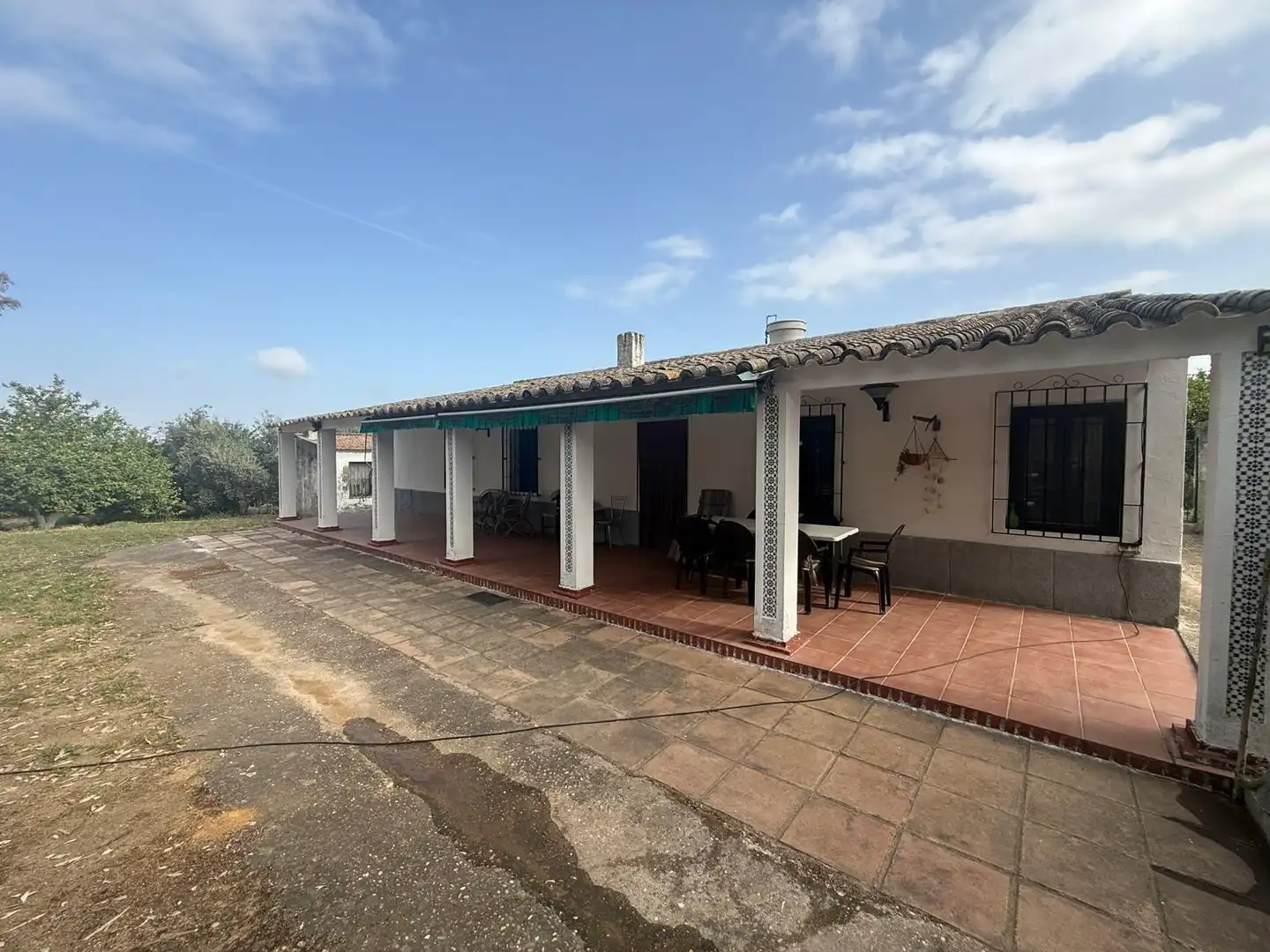 Vista exterior de Terreno en venta en Guadalcázar