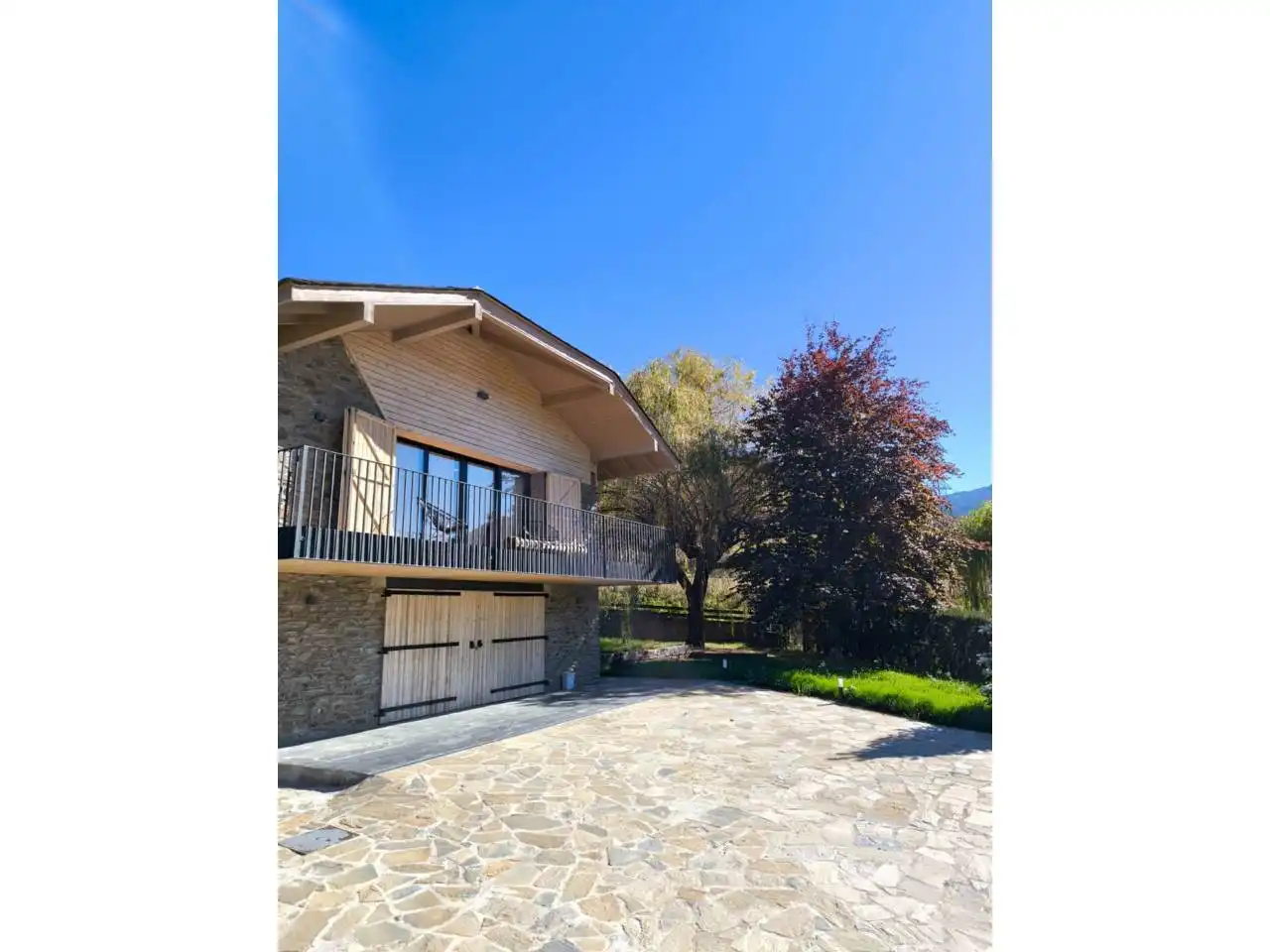 Exterior view of Houses for rent in Fontanals de Cerdanya  with Private garden, Parquet flooring and Terrace