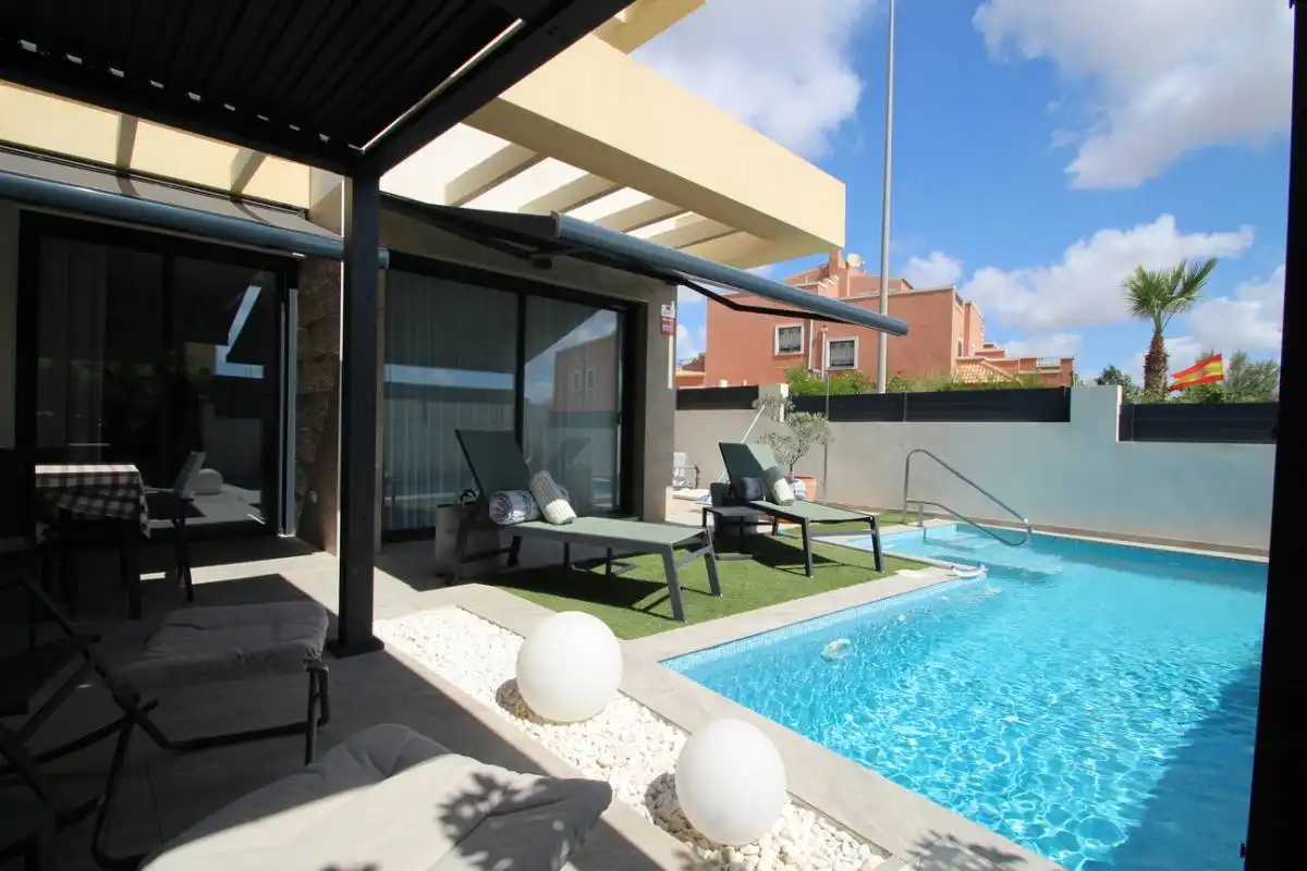 Villa avec piscine à vendre à Av. CircunvalaciÃ³n, imagen 21